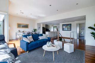Ultra Modern 3BR Mt Gambier Holiday Home - 6