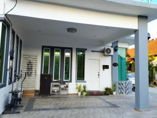 Inap Idaman 4 Near Hospital HUSM Kubang Kerian - Kota Bharu - 3