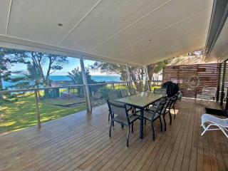 Annies House - Amity Point - 1