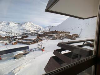 Proche commerces et pistes · Appartement lumineux avec balcon · 2 pièces pour 6 personnes - FR-1-502-503 - Tignes - 8