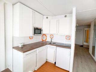 Proche commerces et pistes · Appartement lumineux avec balcon · 2 pièces pour 6 personnes - FR-1-502-503 - Tignes - 4