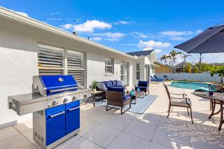 Private Pool｜Near Beach｜Fenced Yard｜Outdoor Living - 8
