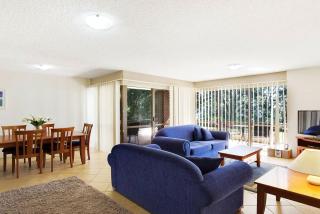 Kamillaroi Walk to restaurants cafes and beach - Nelson Bay - 9