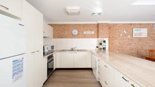 Bombora Walking Distance to Fingal Beach- Farm Rd, Fingal Bay - Fingal Bay - 4