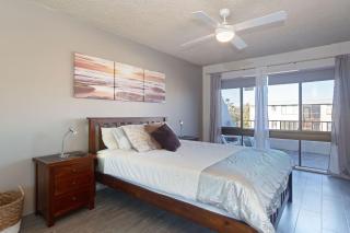The Dunes Two bedroom apartment overlooking pool - Fingal Bay - 5