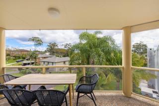 pet friendly - Views- Meters to the Beach & Anchorage Port Stephens - Corlette - 8