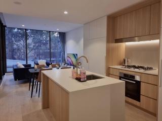 Sapphire Royale Suite in Macquarie Park - 8