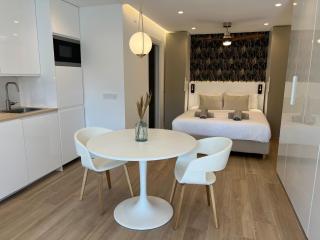 PARIS Suit I & PARIS SUITE II - 3