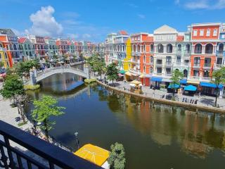 Lucky Phu Quoc Riverside Hotel Grand World - Phu Quoc - 8