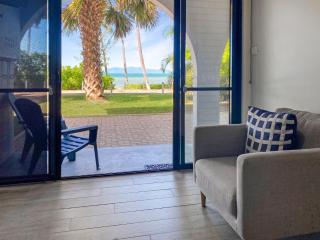Beachside Palms Unit 4 - Nelly Bay - 0
