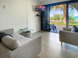 Beachside Palms Unit 4 - Nelly Bay - 9
