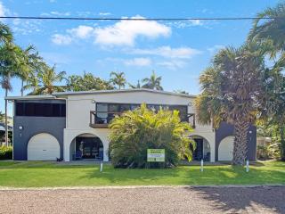 Beachside Palms Unit 4 - Nelly Bay - 7