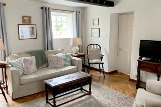 Box Cottage - 2
