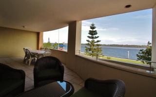 Riverside Holiday Apartments - Ballina - 1
