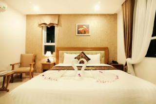 Royal Family Hotel - 7