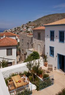 Orloff Legacy Suites Hydra - Hydra - 1