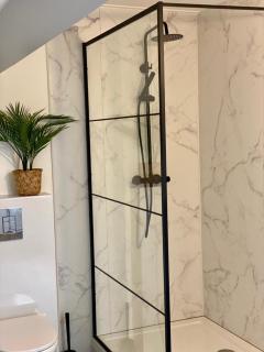 Guesthouse at the Amstel river with 2BR 2BA and garden - 2