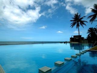 Golden Pine Beach Resort - Pran Buri - 9