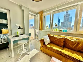 GOLD 2 King Size Bed, metro x2 free WiFi, 50'TV Netflix, HBO, AppleTV+ - Varsovie - 0