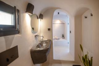 One of One - Aether - Oia - 3
