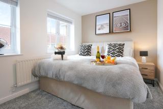 Stylish House - Close to City Centre and Luton Airport - Free Parking, Super-Fast Wifi, Garden and Smart TV with Netflix by Yoko Property - Luton - 8