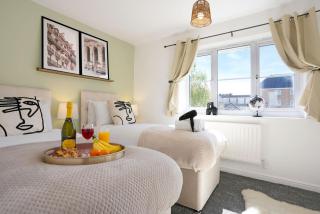 Stylish House - Close to City Centre and Luton Airport - Free Parking, Super-Fast Wifi, Garden and Smart TV with Netflix by Yoko Property - Luton - 6