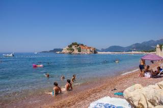 Montesan Luxury Apartment Beach Front - Sveti Stefan - 9