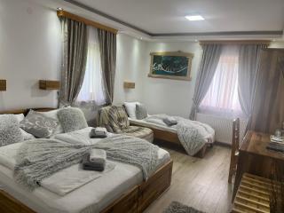 Rustic Inn River - Plitvička Jezera - 4