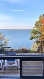 Tanglewood - Large Waterfront Home in PEC - Waupoos - 2