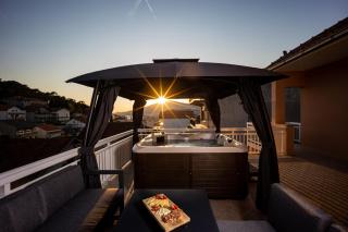 Beautiful Holiday Home "Villa Relax Oasis" - Trogir - 7