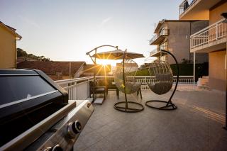Beautiful Holiday Home "Villa Relax Oasis" - Trogir - 1