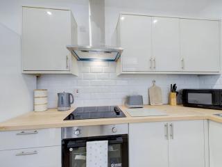 It's Broadway Baby! Great house close to City Centre - Belfast - 9