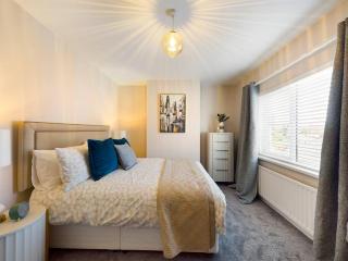 It's Broadway Baby! Great house close to City Centre - Belfast - 2