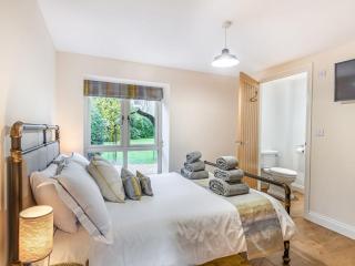 Coach House - Rowston - 2