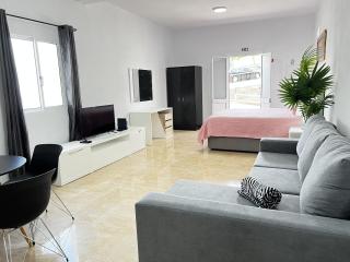 Studio Home Away from Home - Caniçal - 1