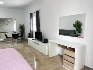 Studio Home Away from Home - Caniçal - 3