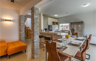 Awesome Home In Vodnjan With Kitchen - Vodnjan - 7