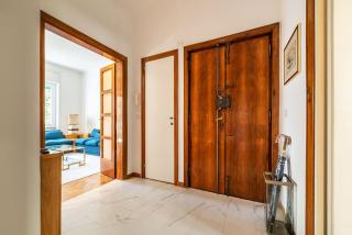 GuestHost - Sapienza & Villa Borghese Comfy Apartment - 3