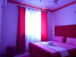 Luxi living spacious and modern apartment - 8