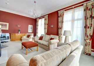 The Perfect Sea View Apartment - Scarborough - 4