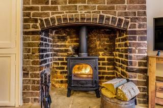 Brand Hill Cottage with Hot Tub - Loughborough - 8