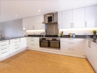 Bright House - East Wittering - 4