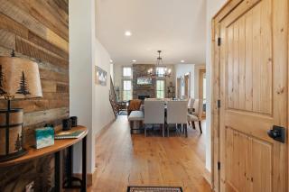 Birch and Squirrel Lodge - Banner Elk - 1