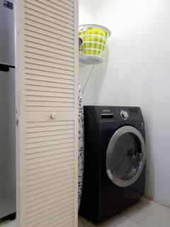 Choose To Be Happy at Brompton Estates - One and Two Bedroom with Pool - 2