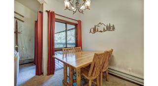 Updated 2Br Plus Loft Condo on Shuttle Route! Sleeps 8 & Kids Ski Free condo - 7