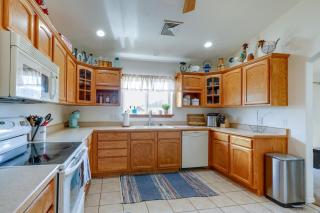 Flagstaff Home with Hot Tub and Mountain Views - Elden Pueblo - 2