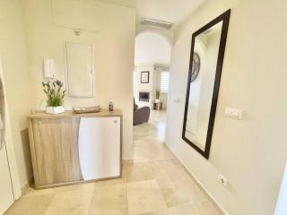 The Gaff in the Sun - 2