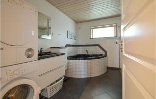 3 Bedroom Pet Friendly Home In Fårvang - Fårvang - 5