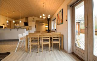 3 Bedroom Pet Friendly Home In Fårvang - Fårvang - 1