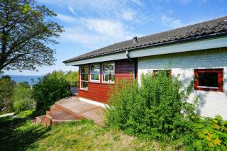 Holiday House With A Beautiful View Of The Fjord - Frederiksværk - 0
